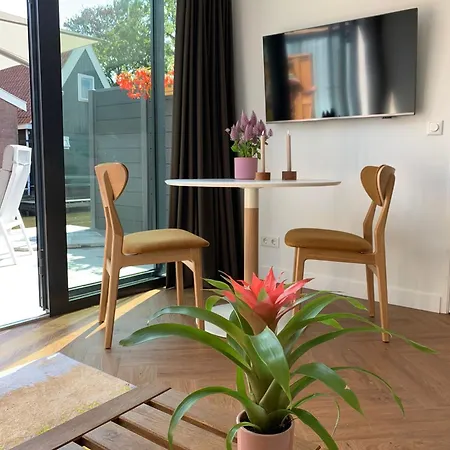 Pakhuis Bed and Breakfast Ζάανταμ